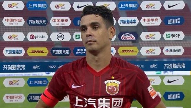 TA：切尔西冬窗无法召回卢卡库，球员租借合同中无相应条款据The Athletic消息，切尔西在将卢卡库外租至罗马的合同中，没有设置召回球员的条款。